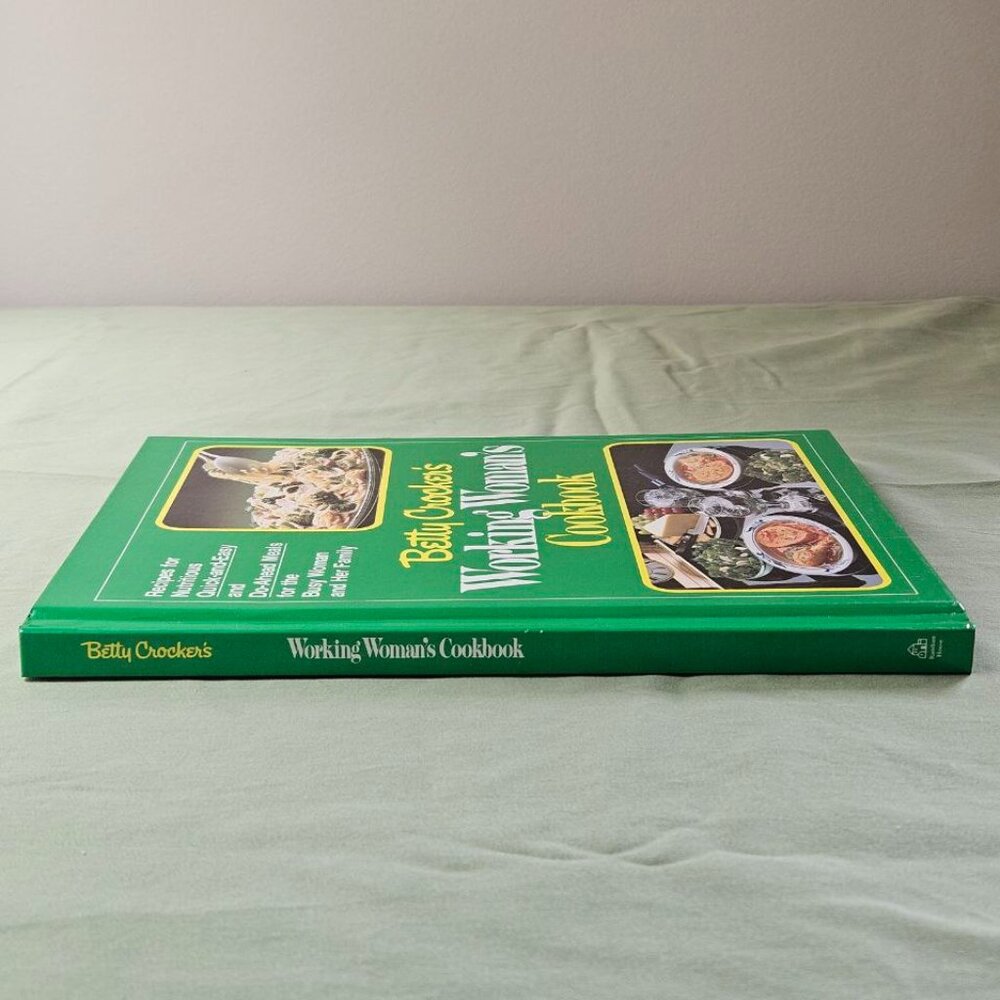 Betty Crocker's Working Woman's Cookbook Hardcover - Delicious Dinner Recipes - Picture 10 of 11